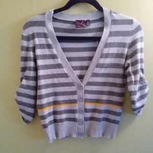 Womans M Takeout Gray and Yellow Cropped Cardigan Sweater Lightweight Relaxed